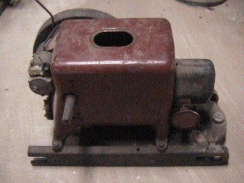 Vintage I.H. 3 to 5 HP Type LA Gas Engine McCormick-Deering Hit Miss