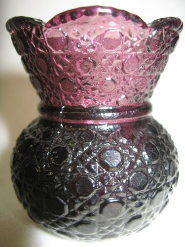 Amethyst glass tabletop toothpick holder purple daisy &amp; button urn vase pattern