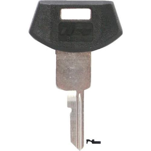 19 pieces: b78-p gm auto key p1098we-p ilco key blanks with plastic cap for sale