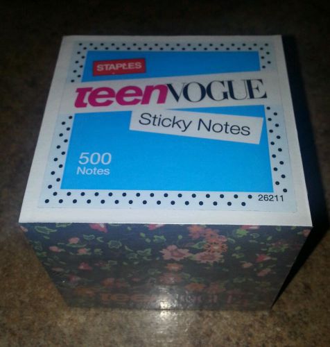 Teen Vogue Sticky Note Pad Flowers Cube Girls Room -School-Office Easter?