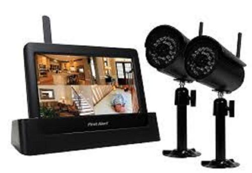 FIRST ALERT® INDOOR/OUTDOOR DIGITAL WIRELESS TWO CAMERA SYSTEM WITH 7 IN. LCD MO