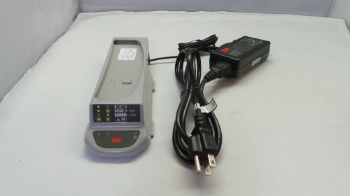 3M TR-340 Lithium Ion Battery Charger Cradle  AC adapter and Power Cord