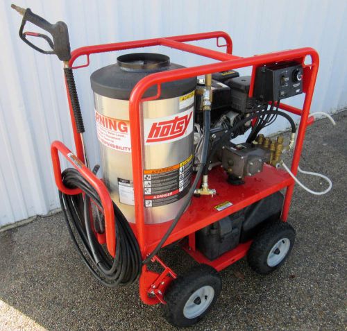 Hotsy 1075sse hot water pressure washer - like new! for sale