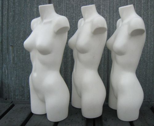 (used) mn-aa18 3pc white 3/4 female torso plastic mannequin form made in usa for sale