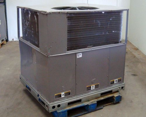 Carrier 5 ton packaged air conditioner, option for elec. heat, 460v - new 37 for sale