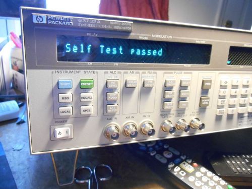 HP Agilent 83732A 10Mhz To 20Ghz Signal Generator W/ Options 1E1 1E8 TESTED