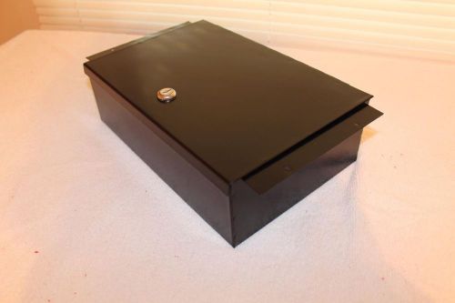 New RV Camper Mobile/Mountable Security Lock Box with 2 keys Black