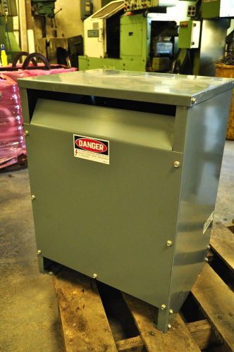 NEW SQUARE D 3-PHASE INSULATED TRANSFORMER CAT NO:30T6H