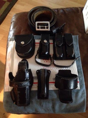 Completely set up Duty belt with Safariland/Glock holster and more!!!!! Size 42