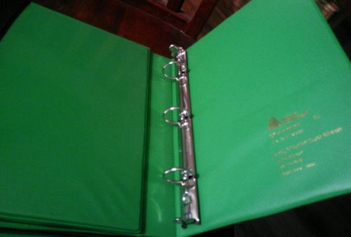 Avery Comfort Touch Mini Durable View Binder, 5.5x8.5, 1&#034; Cap, Green~Lot of 4~