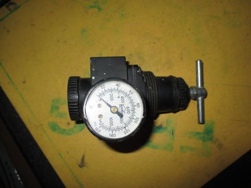 Amflo 21110A Heavy Duty Regulator 1/4&#034; NPT 300 PSI inlet 150 psi outlet works