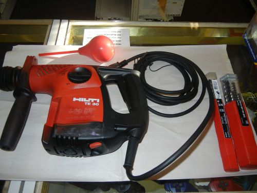 HILTI TE30 ROTARY HAMMER DRILL WITH EXTRAS