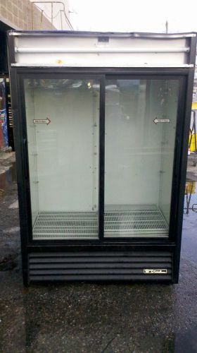 TRUE GDM-49 Glass 2-Door Commercial Cooler restaurant