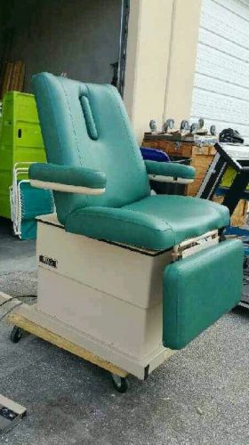 Hill Adjustable Woundcare Chair