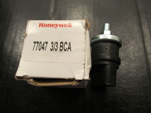 Honeywell Pressure Switch 77047 3/3 BCA  DB