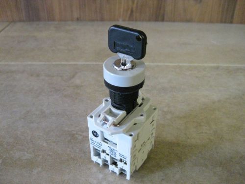 Allen Bradley Load Switch 194L-E12-1753 Ser A with On/Off Switch