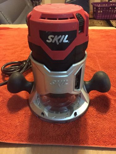 SKIL Router F012181700 9.5A