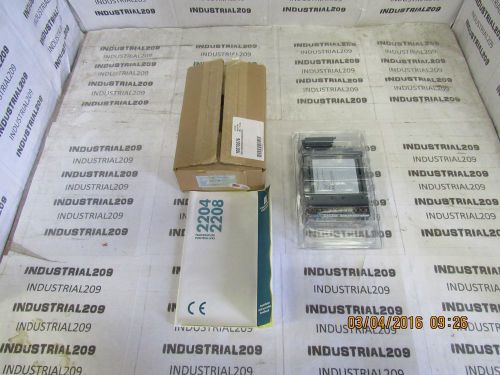 EUROTHERM TEMPERATURE CONTROLLER 2208/CC/VH/TH/TC/XX/XX/YM/ENG NEW IN BOX