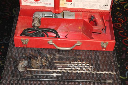 PRE-OWNED MILWAUKEE RIGHT ANGLE DRILL 3107-6, 1/2&#034; CHUCK / BIT ASSORTMENT