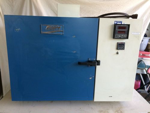 TENNEY TJR LAB TEMP TEMPERATURE ENVIRONMENTAL TEST CHAMBER OVEN -75C to 200C