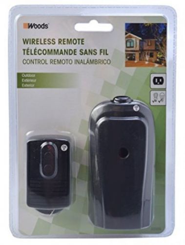 Woods 32555 Weatherproof Outdoor Outlet Wireless Remote Control Converter Kit,