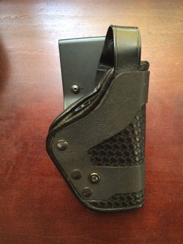 Uncle Mike&#039;s Mirage Basket Weave Size 25 Right Hand Gun Holster