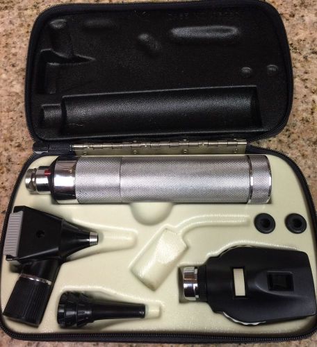 Welch Allyn Diagnostic Set 71050 Otoscope Ophthalmoscope
