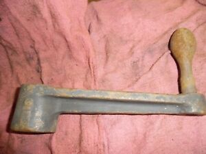 HEAVY CAST  CRANK  LEVER  HIT  OR MISS  GAS ENGINE BLACK SMITH MACHINE SHOP TOOL