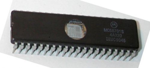 13 pieces of MC68701S Motorola Microprocessors. 9 per tube, New,  NOS.