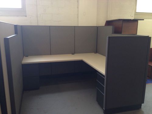 ***7 1/2ft x 7ft CUBICLE/PARTITION by KNOLL MORISON***