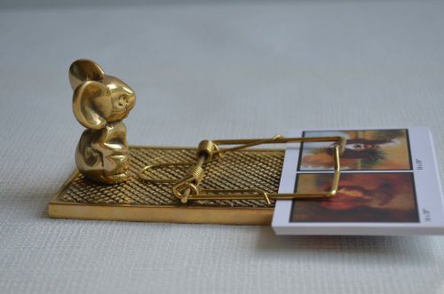 Business card money holder brass mousetrap mouse figurine bronze for sale