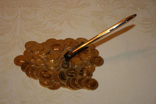 &#034;YOUR FRIENDSHIP IS MORE PRECIOUS THAN A PILE O&#039; GOLD&#034; PEN HOLDER-GIFT QUALITY!