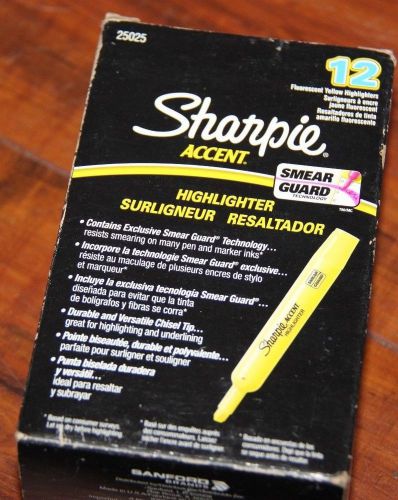 Sharpie Accent Highlighter Box of 12, Flourescent Yellow,  25025 Tank Style