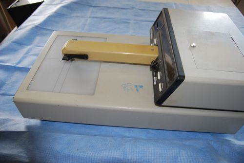 Screen DM-500 transmission densitometer film black white with roll printer