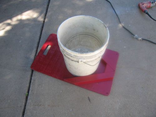 ceramic tile tool, taping tool compound/grout mixing bucket no-spin holder