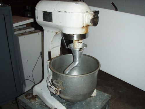Hobart 20 qt a-200 mixer  with whip, paddle, hook &amp; stand commercial a200 for sale