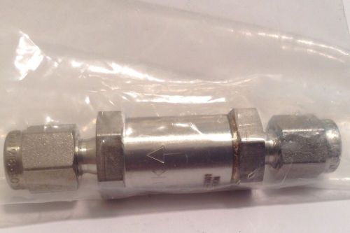 SWAGELOK FILTER 7 MICRON 1/8&#034; TUBE CONNECTIONS  316SS