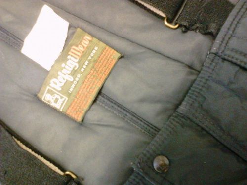 Mens refrigiWear black insulated bib overalls size XL