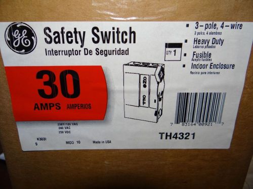 New in Box! GE Heavy Duty 30A Safety Switch Outdoor Disconnect Fusible TH4321R 3