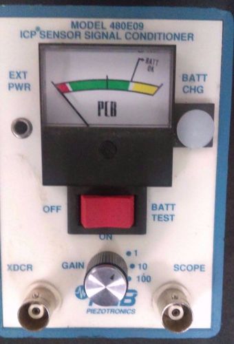 PCB Piezotronics 480E09 ICP Sensor 1-Channel Battery-Powered Signal Conditioner