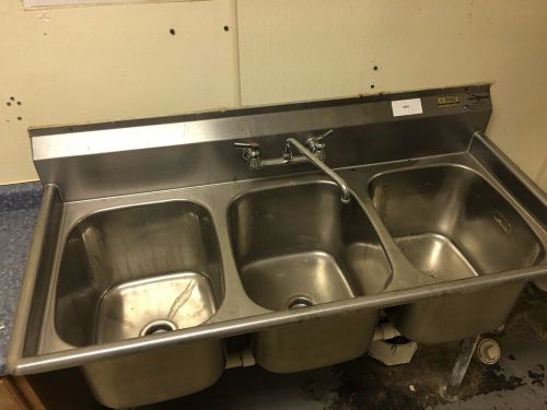 LIQUIDATION  Eagle Sinks Stainless Steel 3 Compartment Sink  #6895