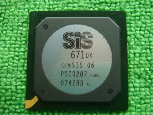10pcs Brand New SIS671 SIS671DX Chipset With Balls