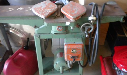 VINTAGE DELTA ROCKWELL 6&#034; JOINTER 3 PH ON STAND