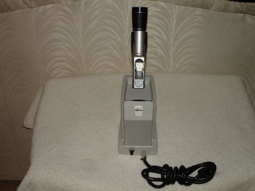 Leica TS Infractometer and Reichert//Cambridge Refratometer Table Stand