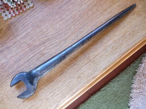 EXCELLENT ARMSTRONG 907 TOOL SPUD WRENCH 1 1/16&#034; NUT ELECTRICAL STEEL WORKERS ES