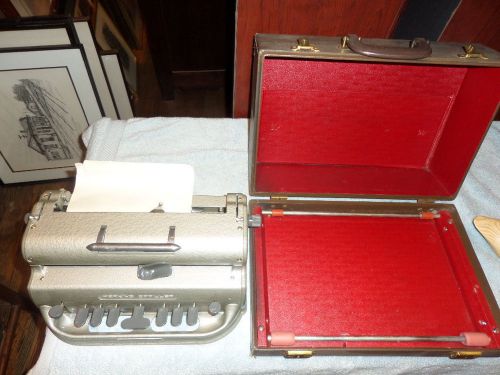 Vintage Perkins Brailler w/original hard case - ex. condition!