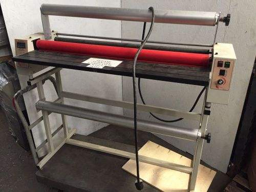 Professional laminating systems pl-244wf commercial wide format 44&#034; laminator for sale