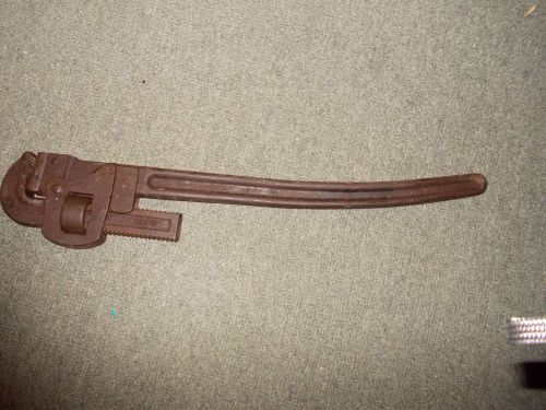 VINTAGE 24&#034; TRADE TRIMO DROP FORGED PIPE WRENCH PATTED. 188997 CURVED