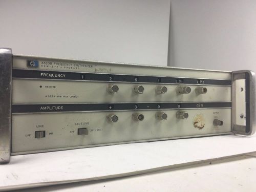 HP Hewitt Packard 3320B Frequency Synthesizer 0.01Hz-13Mhz