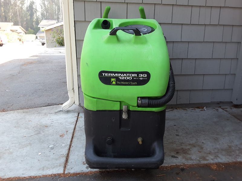 Portable carpet extractor  for sale
